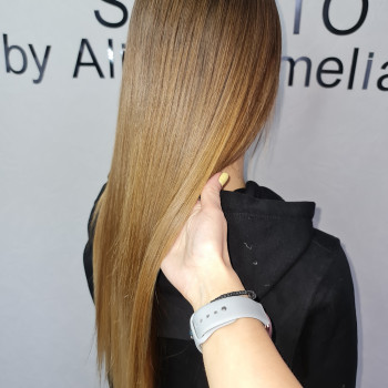 Выпрямление волос
                    Парикмахер Алина Херсон