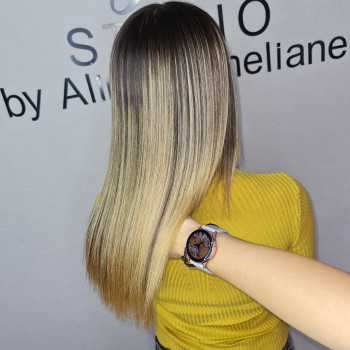 Выпрямление волос
                    Парикмахер Алина Херсон