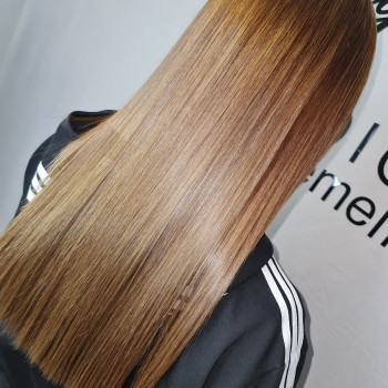 Выпрямление волос
                    Парикмахер Алина Херсон