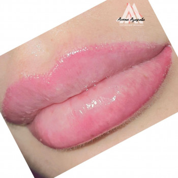 Увеличение губ в технике"Бант" и перманентный макияж в техни