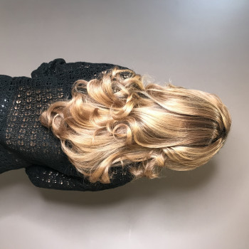 Складні техніки фарбування волосся / Мелірування волосся /Air Touch
                    Салон краси Diamond Beauty Studio Львів