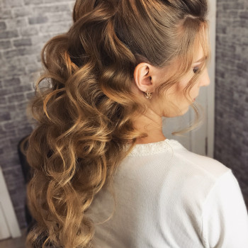 Зачіска
                    Парикмахер-визажист Юлія Львов