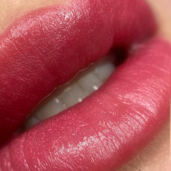 Перманентный макияж
                    Бровист Наталья Киев