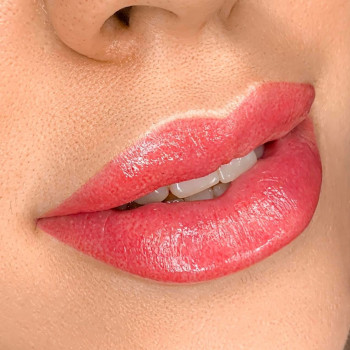 Перманентный макияж
                    Бровист Наталья Киев