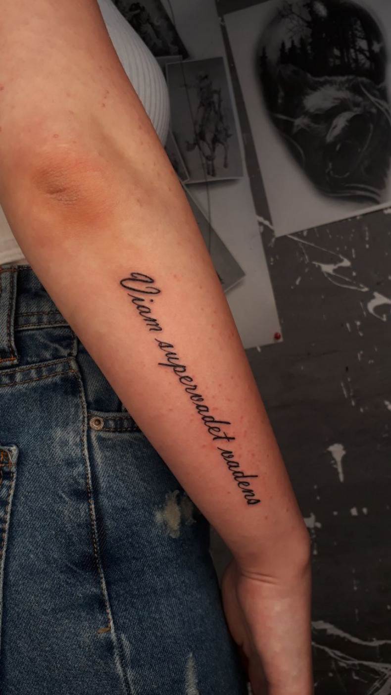 Напис на передпліччі 12х3см, 2000 грн., фото - Тату салон Штаб-Квартира Tattoo Studio