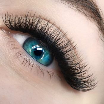 Наращивание ресниц
                    Студія татуажу All Dolls Beauty Київ