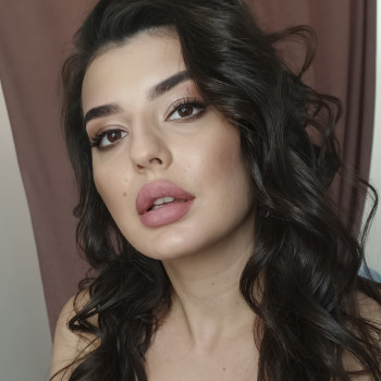 Макіяж
                    Візажист Катерина Львів