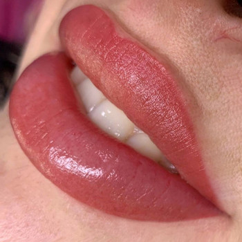 Перманентный макияж, татуаж, пудровое напыление
                    Тату мастер Светлана Киев