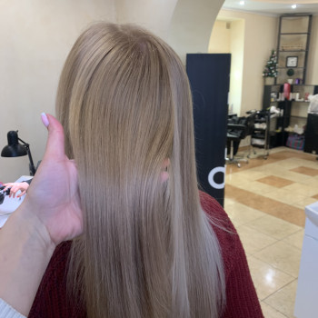 Фарбування волосся
                    Парикмахер-колорист Настя Хмельницкий