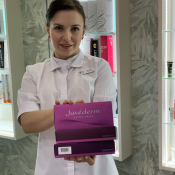 Корекція обʼєму та форми губ
                    Врач-косметолог Марина Черкассы