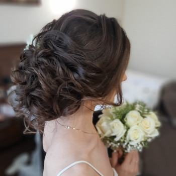 Свадебная причёска
                    Візажист Жанна Буча