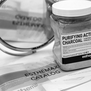 Чистка лица, самая популярная процедура
                    Косметолог Kateryna Одесса