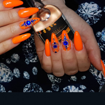 Маникюр + покрытие гель-лаком
                    Мастер маникюра Екатерина Полтава