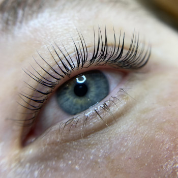 Ламінування вій
                    Лешмейкер Оксана Тернополь