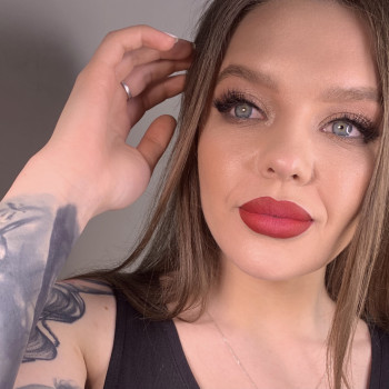 Макіяж
                    Візажист Ірина Львів