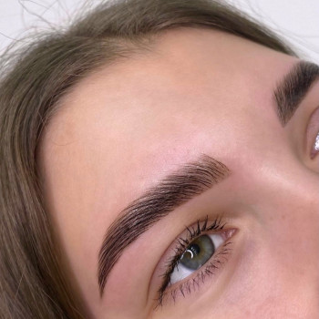 Макіяж
                    Візажист Ірина Львів