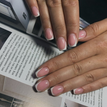 Манікюр та покриття
                    Салон красоты Beauty Bar Винница