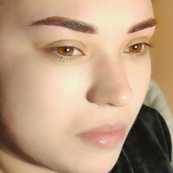 Перманентный макияж бровей