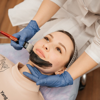 Карбоновый пілінг
      