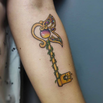 Цветные тату среднего размера
                    Тату мастер Виктория Винница