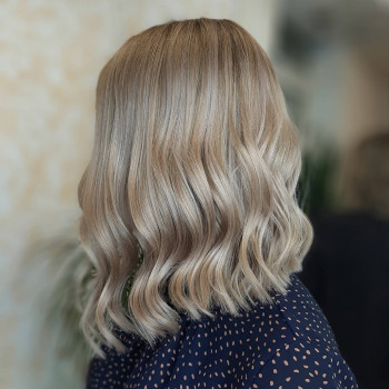 Блонд теплый пшеничный цвет волос, фото - Парикмахер-колорист Стелла Калинина