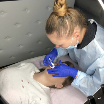 Татуаж
                    Мастер перманентного макияжа Олена Прудченко Бровары