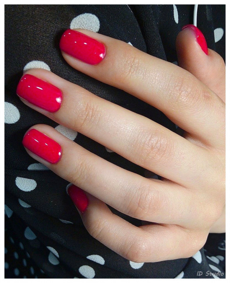 Класичне гелеве покриття нігтів, фото - Салон краси ID Studio
