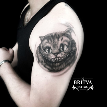 на плечі, кішка, black&grey, мультяшні, Чеширський Кіт
