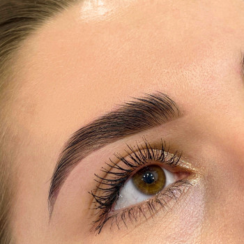 Коррекция + Окрашивание бровей краской
                    Бровист Анастасия Киев