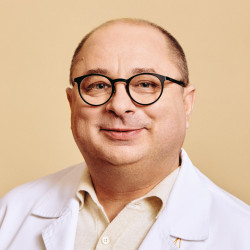 Валентин Олейников