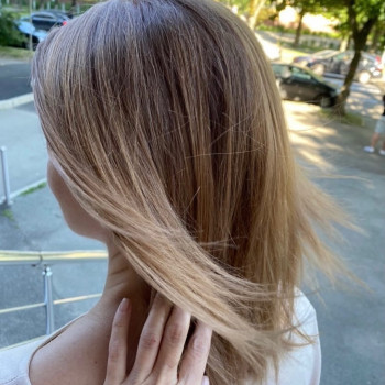 Стрижки жіночі/кінчики
                    Салон красоты Blackberry Киев