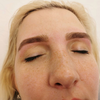 Коррекция, окрашивание, ламинирование бровей
                    Визажист Светлана Одесса