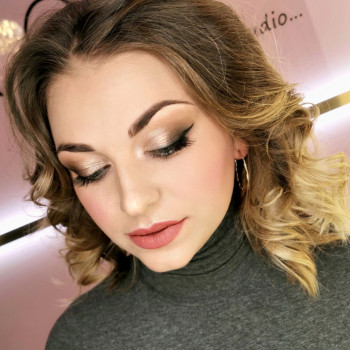 Макияж
                    Візажист Светлана Одеса