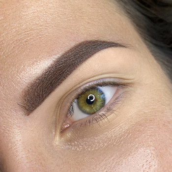 Перманентный макияж бровей 
Пудовые брови