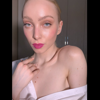 Дневной макияж с акцентом на губы