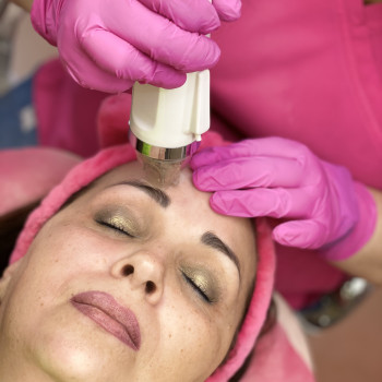 Фракционный РФ лифтинг
                    Косметологический центр Imbir studio Одесса