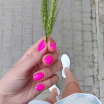 Манікюр апаратний, укріплення гелем і однотонне покриття 550