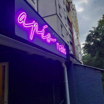 Манікюр, фото - Салон краси Apis Nails