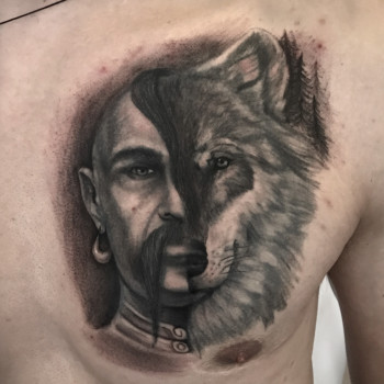 Тату волк на груди казак, фото - Тату мастер Павел Вершинин
