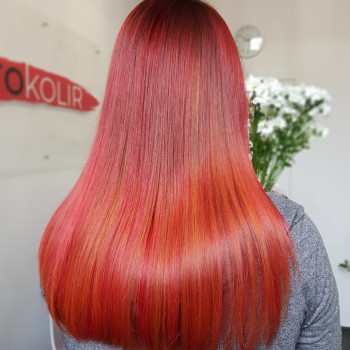 Яскраве фарбування