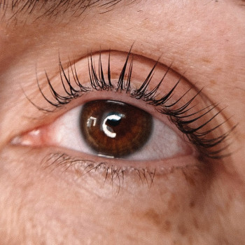 Ламінування вій