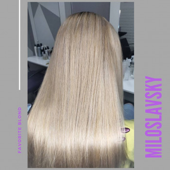 Окрашивание волос в салоне красоты MiloslavSky