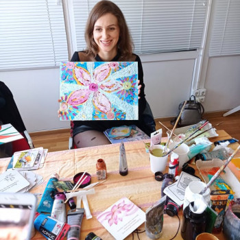 Групова арт-терапія для колективів та корпорацій
                    Психолог Анна Львов