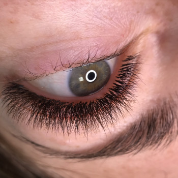 Наращивание ресниц 3d объём