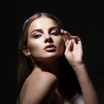 Макіяж
                    Візажист Катерина Львів