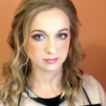 Макіяж
                    Візажист Діана Рівне