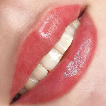 Перманентный макияж губ
                    Мастер перманентного макияжа Ксения Кобылянская Киев