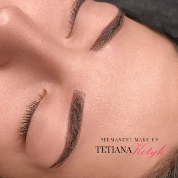 перманентний макіяж брів