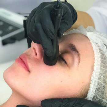 RF ліфтинг на апараті Zemits
                    Косметолог Лілія Винница