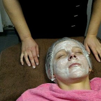 Чистка лица
                    Косметолог Елена Київ
